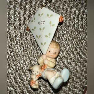 Enesco Memories of Yesterday Porcelain Ornament Dated 1992 525804